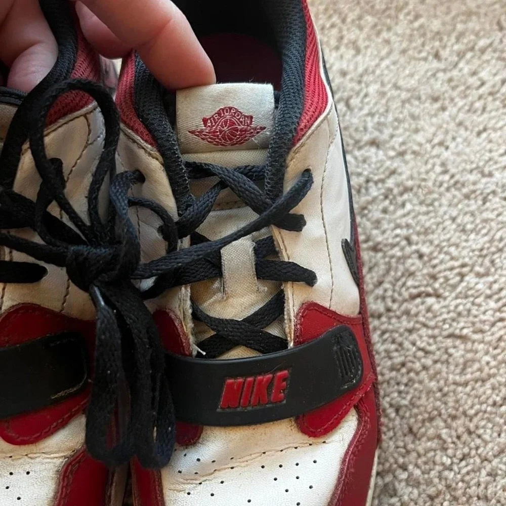 Jordan Retro Red Size 2.5